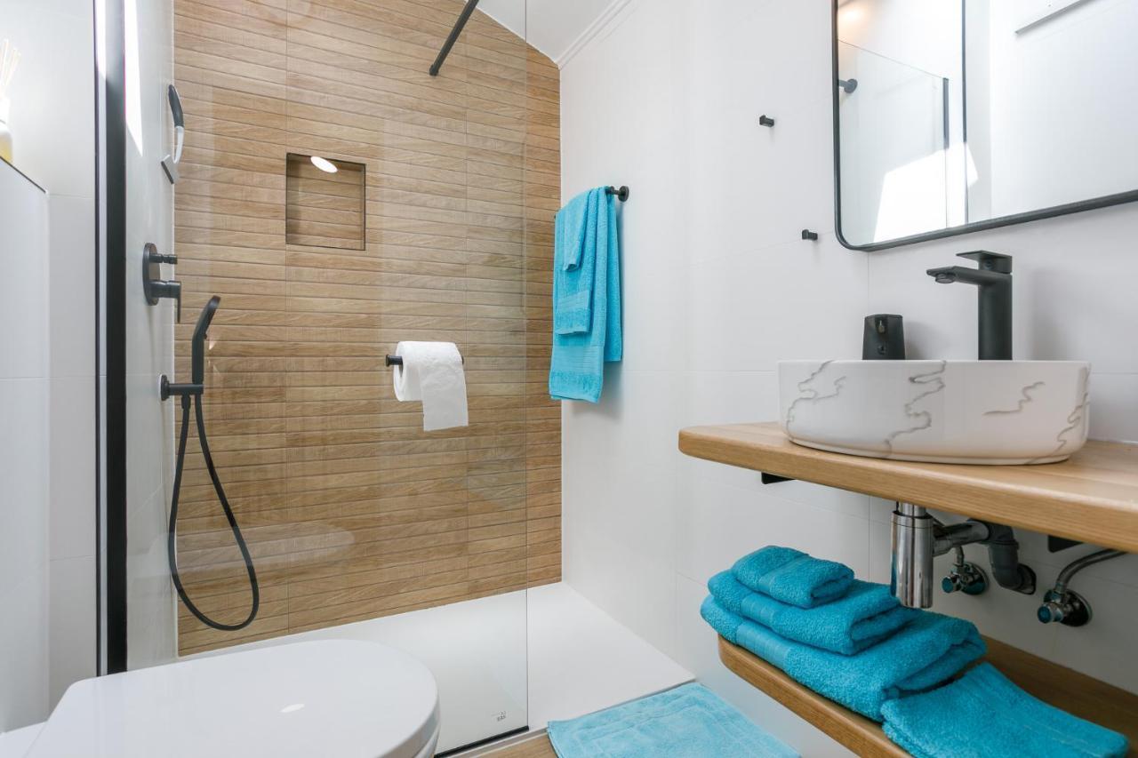 Apartmen Plus U Centru Blizu Plaze ニヴィーチェ エクステリア 写真